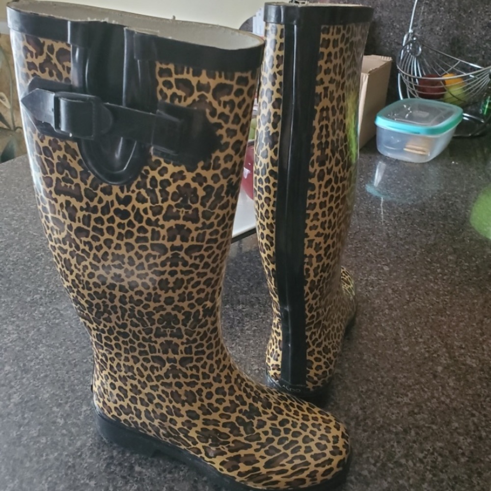 ALDO RAIN BOOTS ☔️